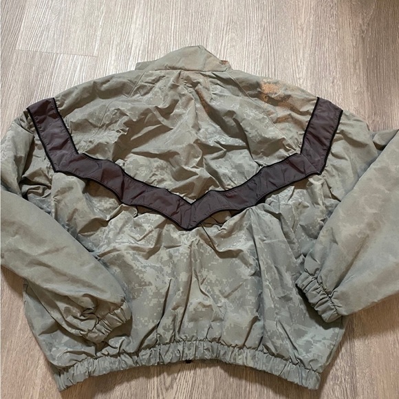 Army windbreaker military warm long sleeve jacket size medium short - Picture 3 of 4